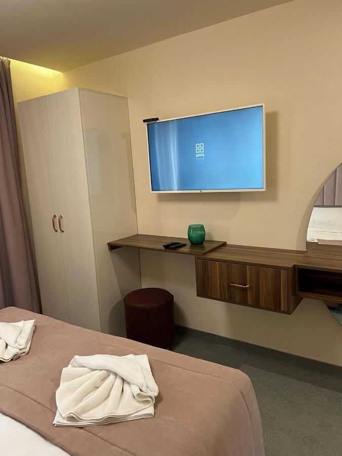 Floral Boutique Hotel Pleven Ngoại thất bức ảnh