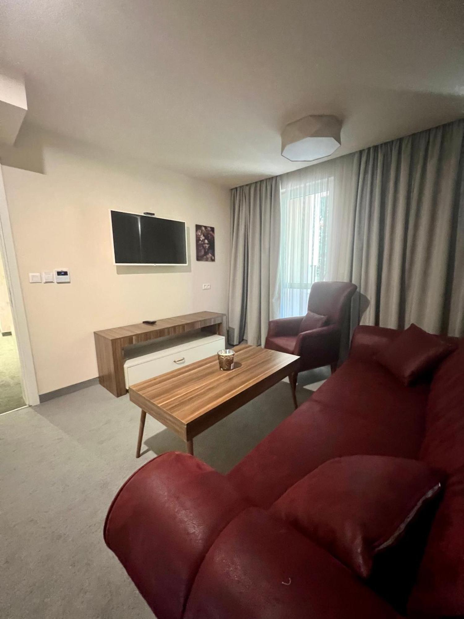 Floral Boutique Hotel Pleven Ngoại thất bức ảnh