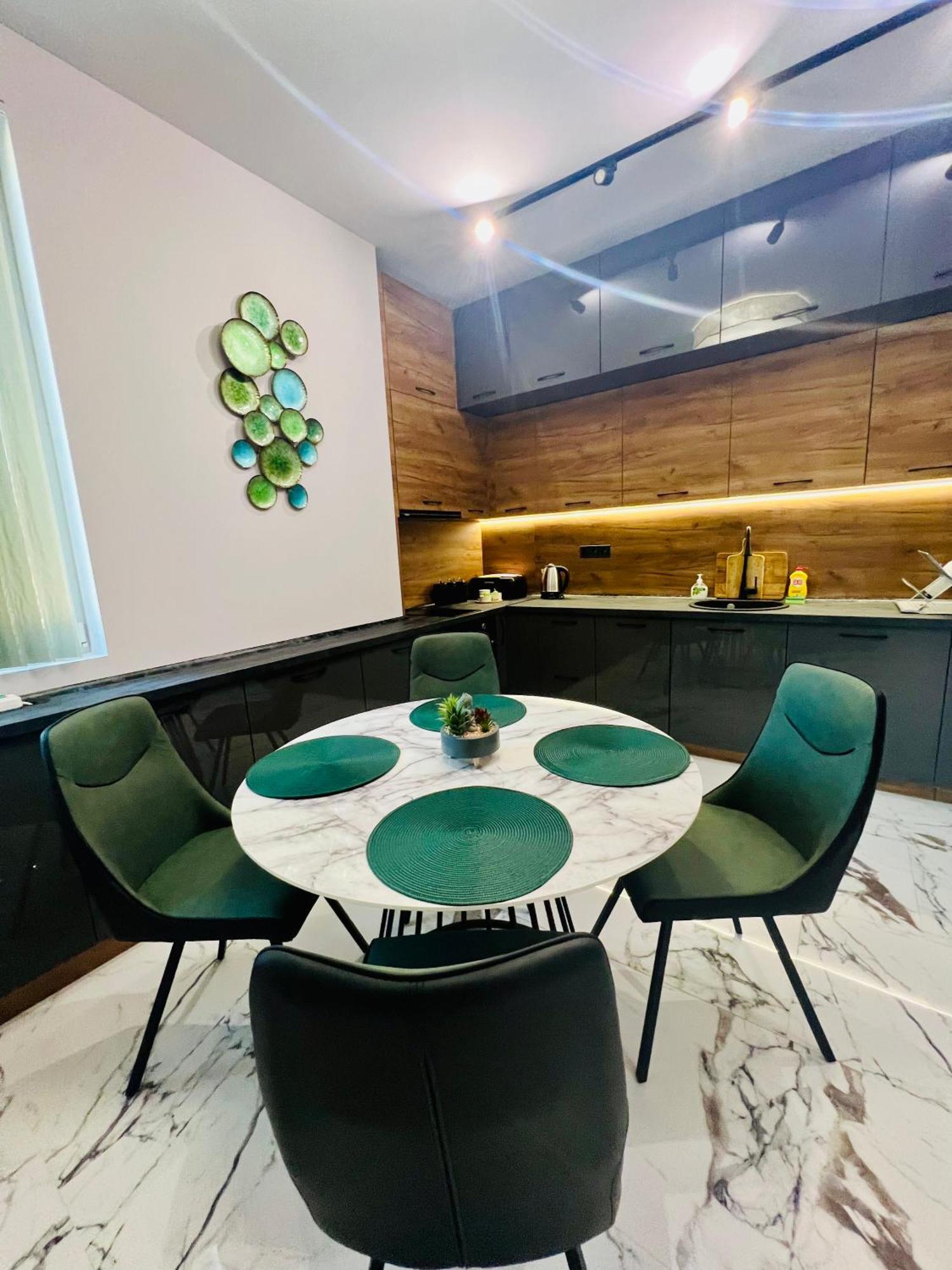 Floral Boutique Hotel Pleven Ngoại thất bức ảnh