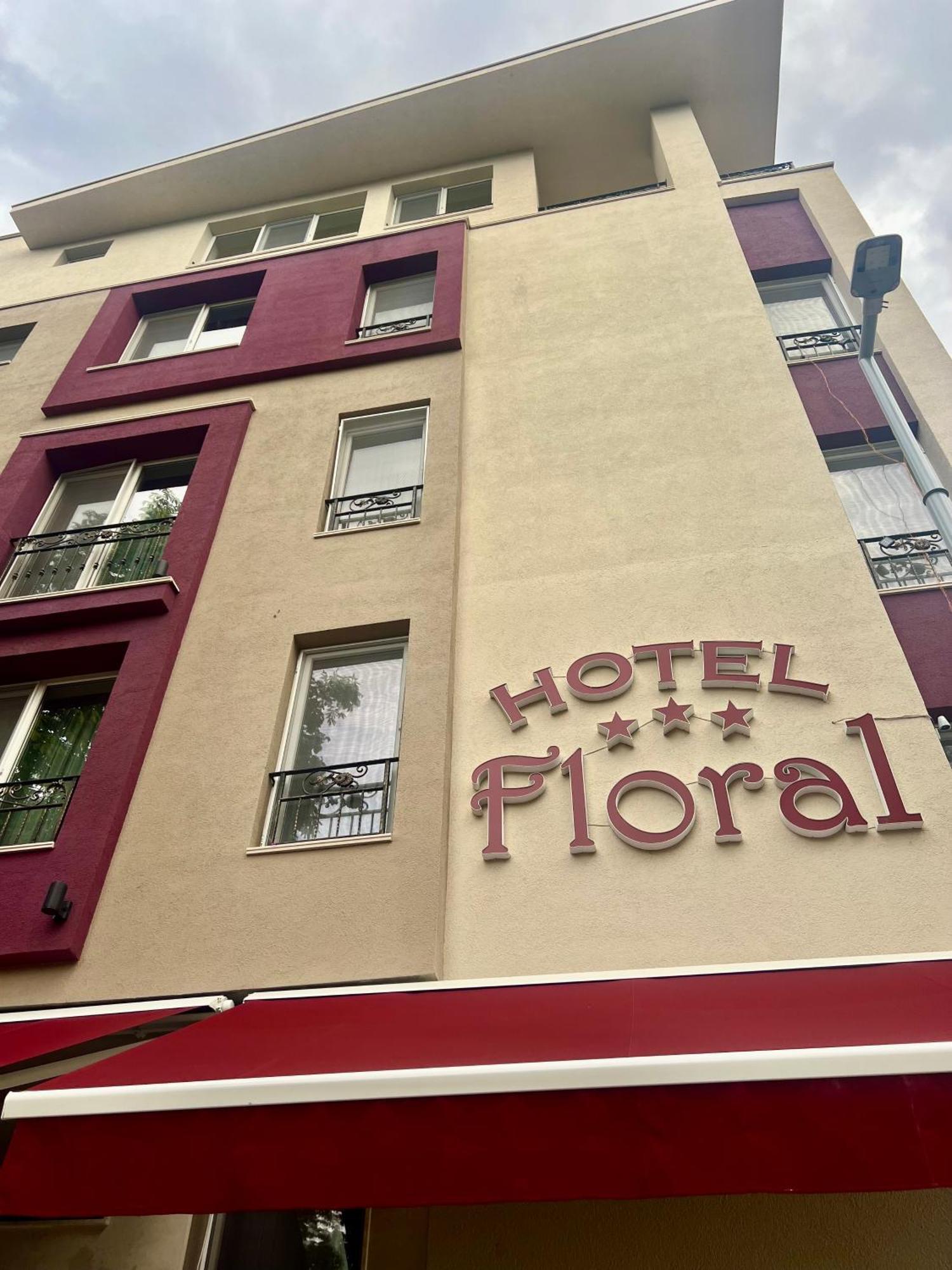 Floral Boutique Hotel Pleven Ngoại thất bức ảnh